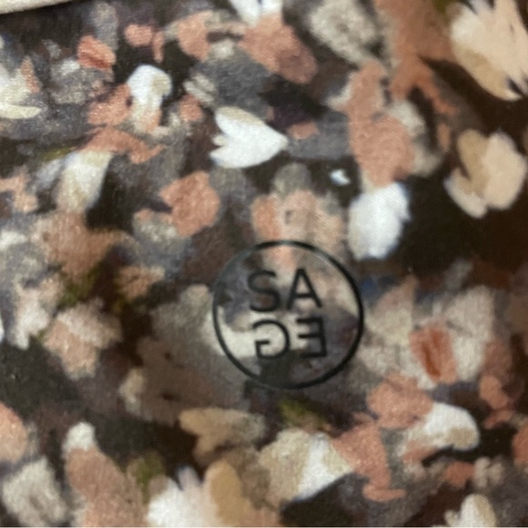 NWOT XL Sage Abstract Floral Sports Bra - Picture 3 of 6